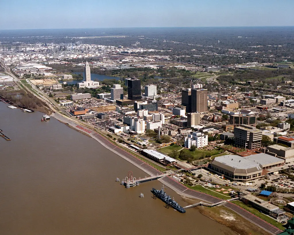Mississippi River Levee Bike Path